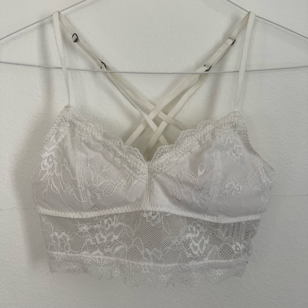 Abercrombie and Fitch white lace bralette size medium